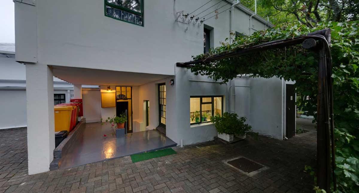 Guest house Kolbe House *